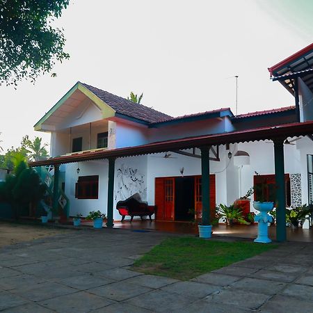 Anila Beach Inn Tangalle Luaran gambar