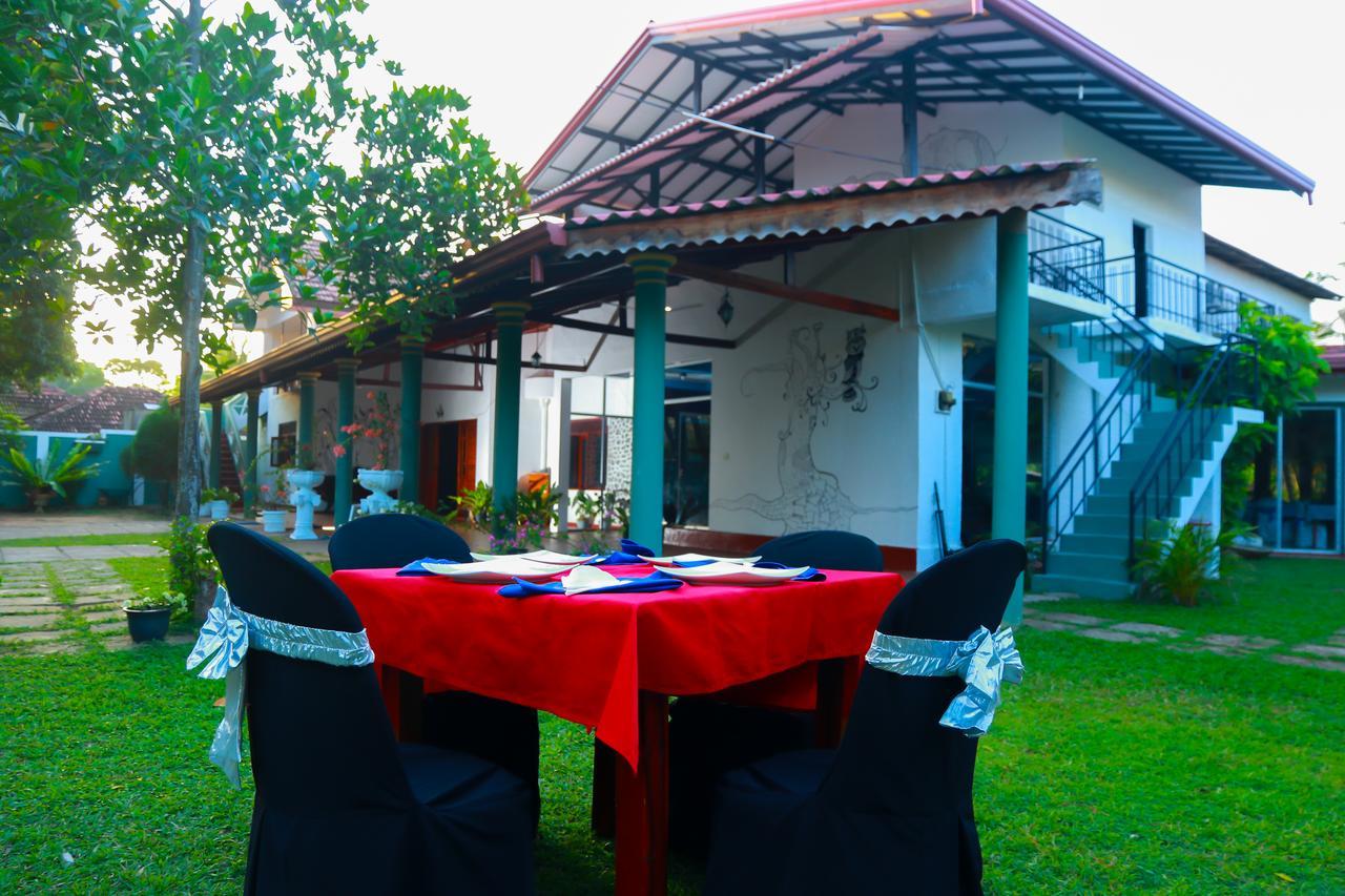 Anila Beach Inn Tangalle Luaran gambar